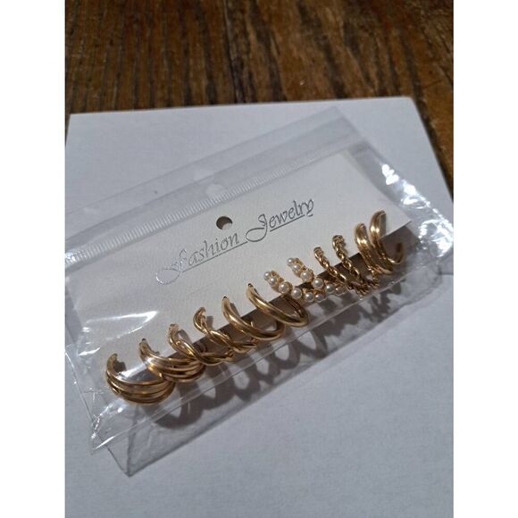 New 3 Packs of 6 Pair of Goldtone and Silvertone Womens Girls Earrings Jewelry - Picture 2 of 7